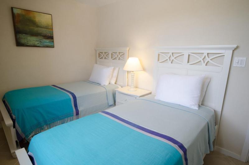 Lantana Resort Barbados By Island Villas Saint James Exterior photo